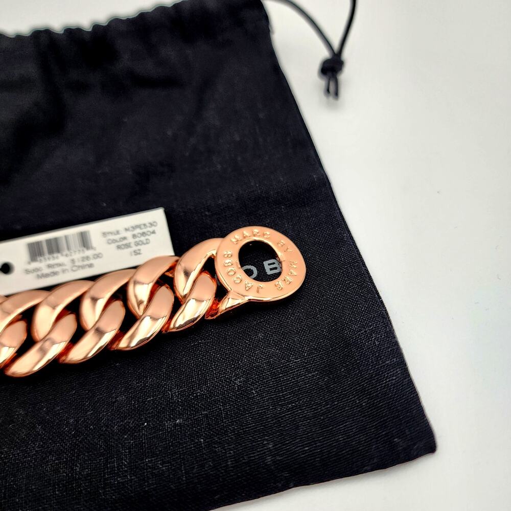 MARC BY MARC JACOBS Katie Turn Lock Rose Gold Bracelet 7.5" - Picture 5 of 14
